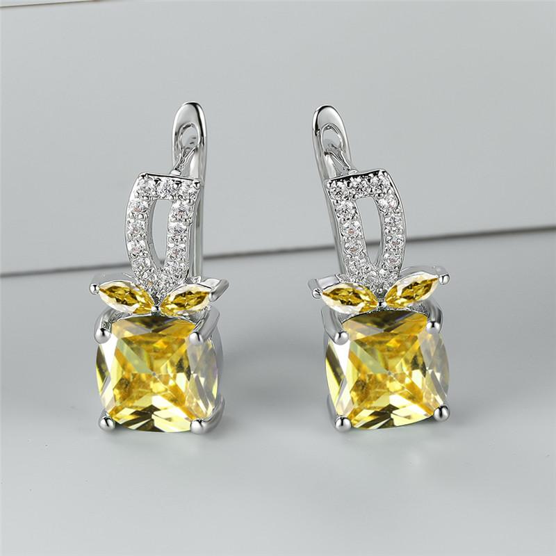 Модные белые квадратные серьги с кубическим цирконием, женские милые серьги-кольца с фруктами, модные серебряные украшения для женщин, аксессуар жёлтый
Модные белые квадратные серьги с кубическим цирконием, женские милые серьги-кольца с фруктами, модные серебряные украшения для женщин, аксессуар жёлтый