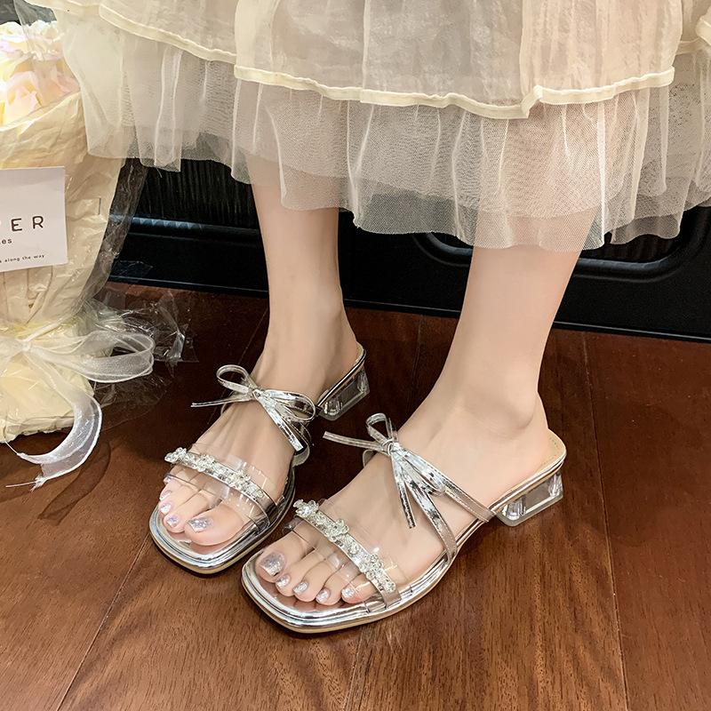 Fashion thick heel cool slippers women s summer wear 2025 new silver sandals bow rhinestone high heels 35 бежевый
Fashion thick heel cool slippers women s summer wear 2025 new silver sandals bow rhinestone high heels 35 бежевый