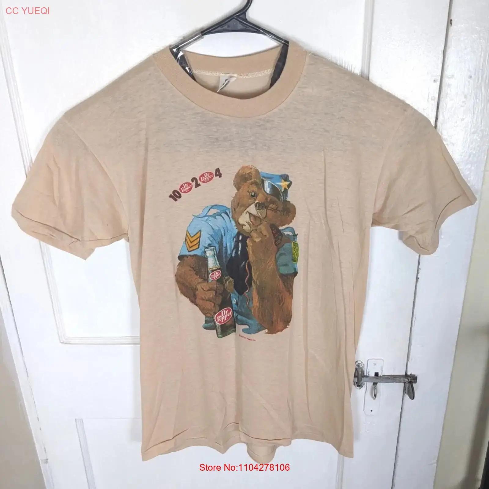RARE Vintage Dr Pepper 70s Cartoon Bear T Shirt Men XL Shirtery Beige vintage Washed Casual homme Stylish designer clothes 5XL різнокольоровий
RARE Vintage Dr Pepper 70s Cartoon Bear T Shirt Men XL Shirtery Beige vintage Washed Casual homme Stylish designer clothes 5XL різнокольоровий