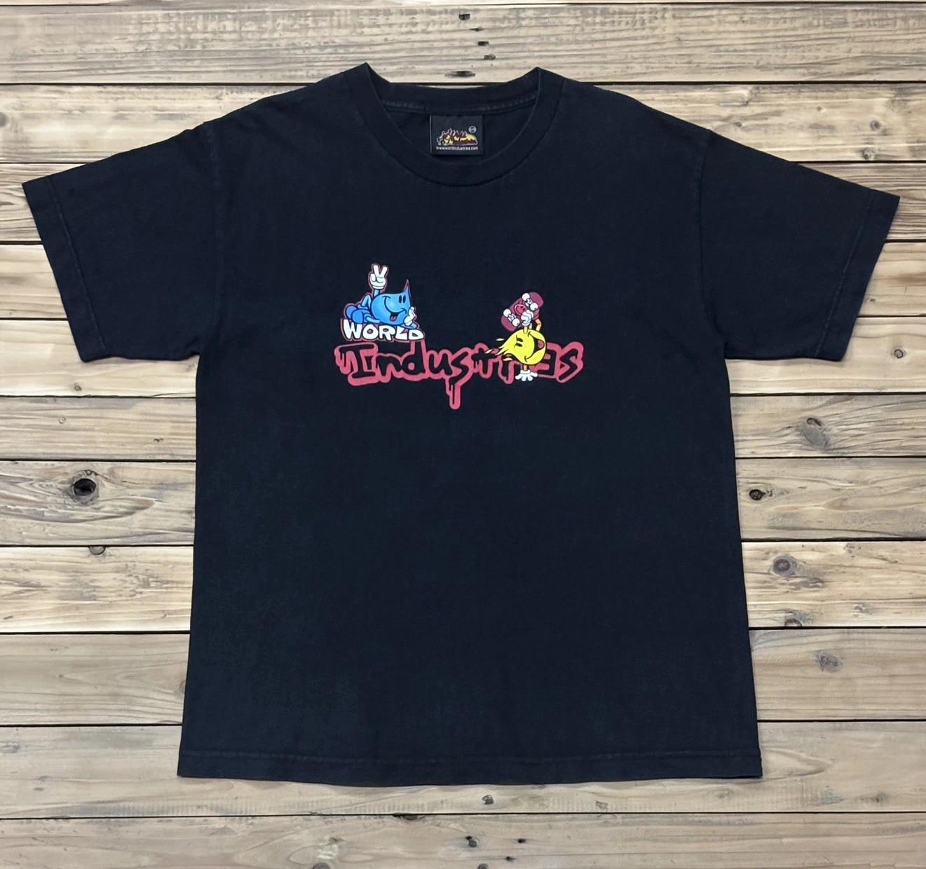 Vintage 90s World Industries T-Shirt Sz.XL Youth Skateboard (no import fees) 2XL
Vintage 90s World Industries T-Shirt Sz.XL Youth Skateboard (no import fees) 2XL