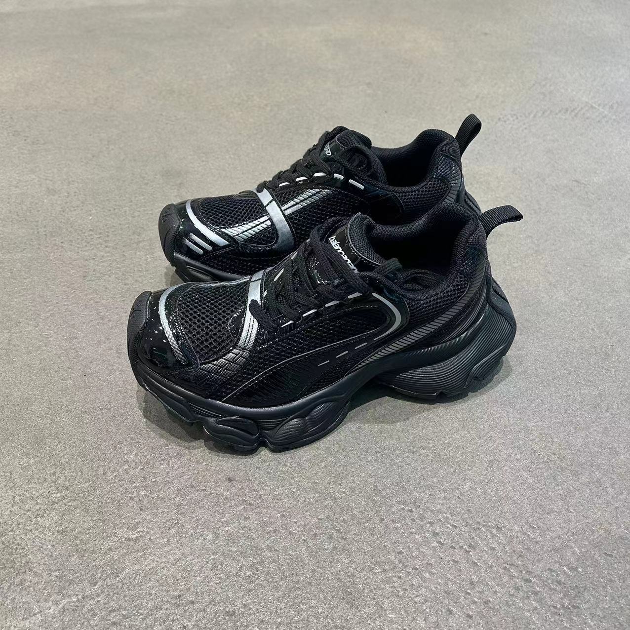 Осень и зима новая обувь для папы мужская и женская обувь для пары толстая подошва увеличивающая рост сетка полировка модная обувь доставка ins спортивная обувь 40 чёрный