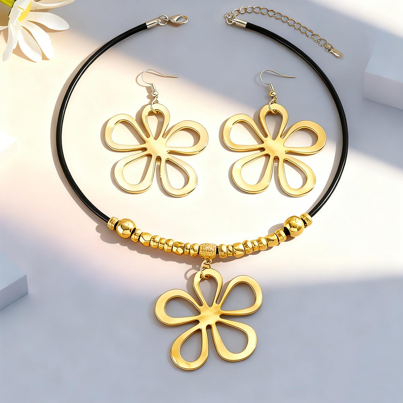 1 Set of Hot-Selling Black Rope Geometric Hollow Flower Pendant Necklace and Hollow Flower Earrings Jewelry Set
1 Set of Hot-Selling Black Rope Geometric Hollow Flower Pendant Necklace and Hollow Flower Earrings Jewelry Set