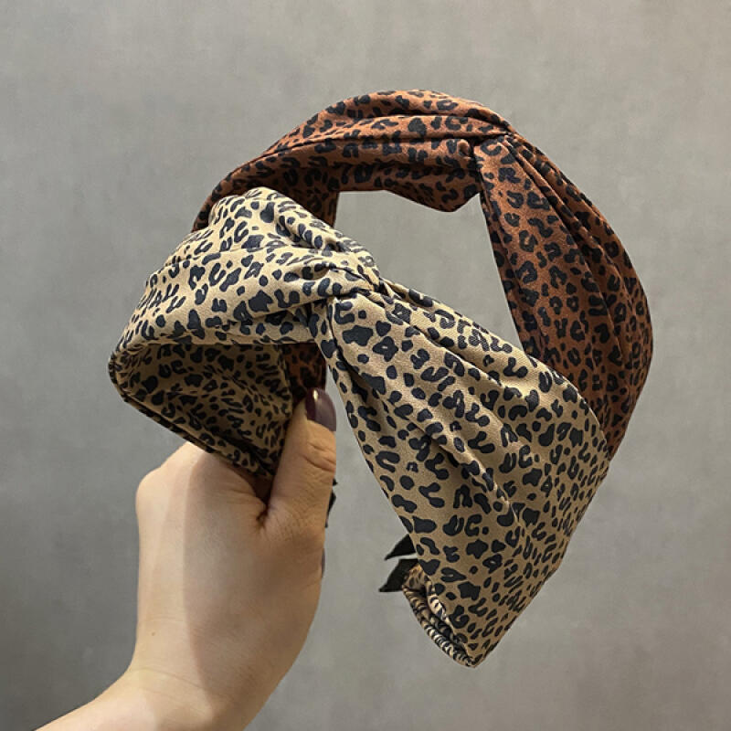 Shimoa Twist Turban Leopard Hairband Headband brown
Shimoa Twist Turban Leopard Hairband Headband brown