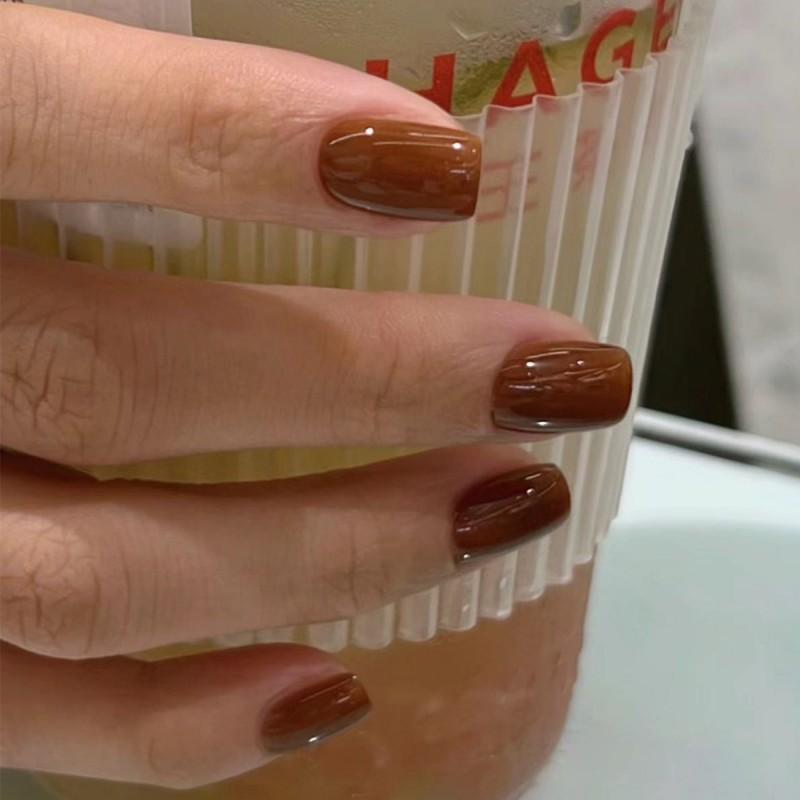 Wearing Nails Red Short Square Nail Art Classic Solid Color Fake Piece Adhesive version
Wearing Nails Red Short Square Nail Art Classic Solid Color Fake Piece Adhesive version