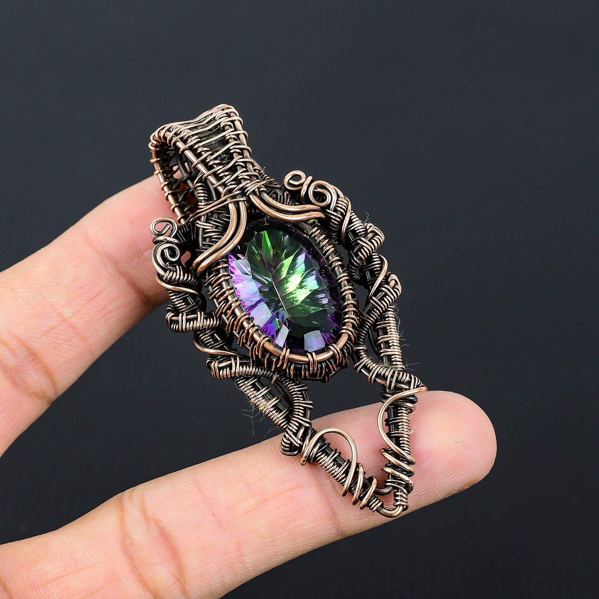 Удивительный мистический топаз драгоценный камень ручной работы медная проволочная обертка ювелирное украшение кулон для любви 2.95 Inches зелёный
Удивительный мистический топаз драгоценный камень ручной работы медная проволочная обертка ювелирное украшение кулон для любви 2.95 Inches зелёный