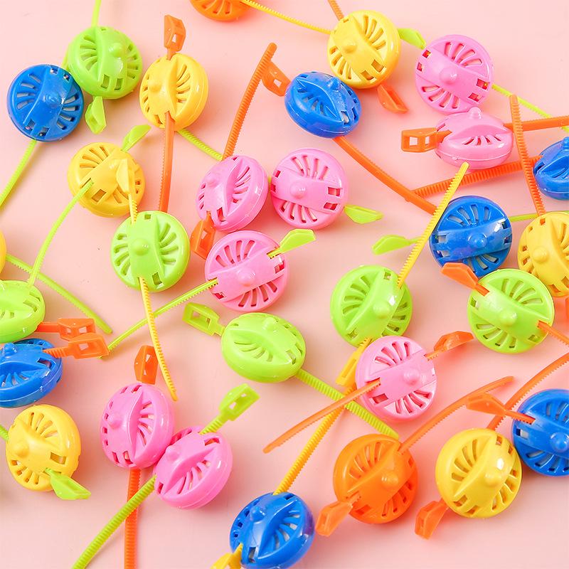 80s Nostalgia Spinning Top Pull String Toy - Perfect Student Gift
80s Nostalgia Spinning Top Pull String Toy - Perfect Student Gift