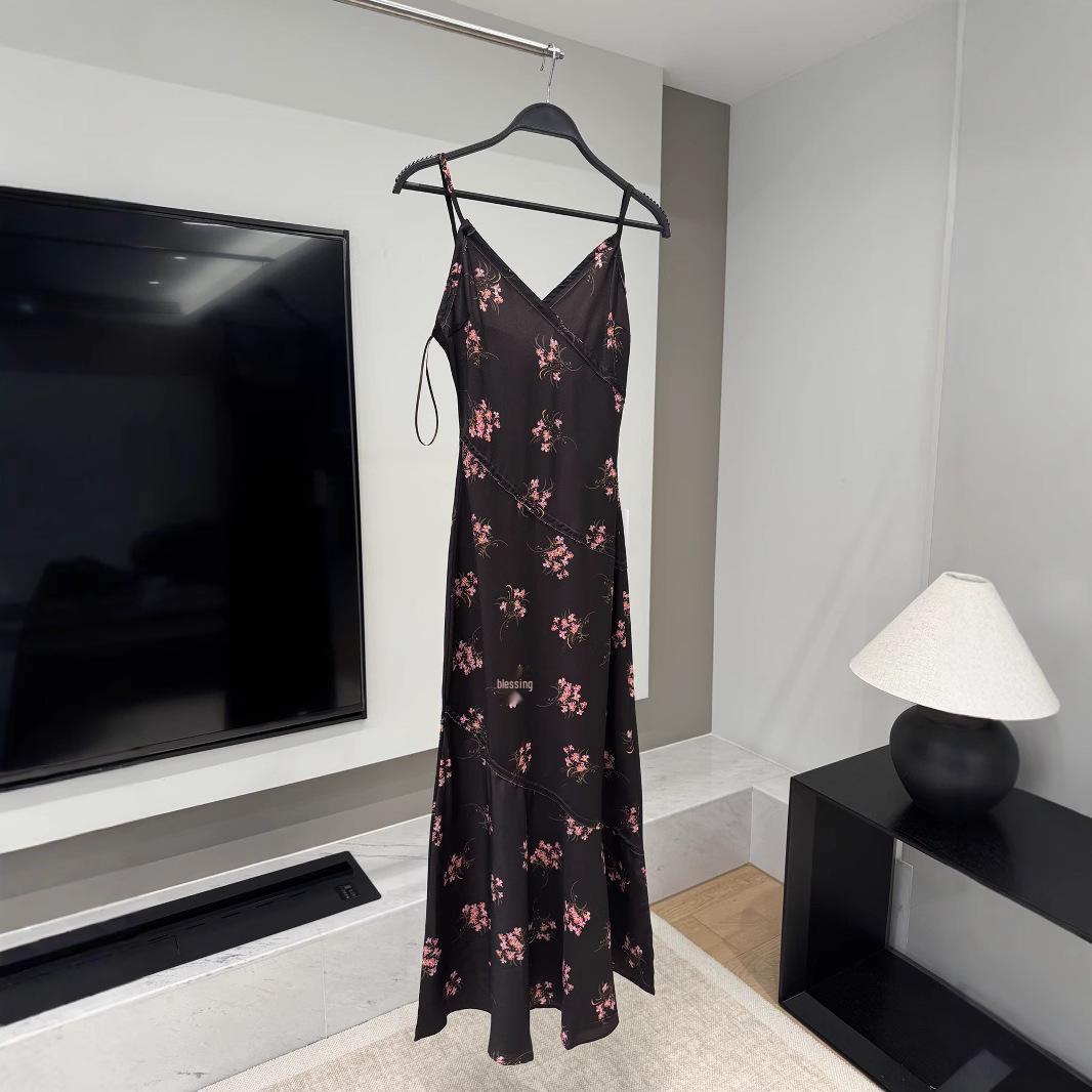Pure & Stylish Women s Backless Print Spaghetti Strap Camisole Long Dress - Spring/Summer 2025 Collection S
Pure & Stylish Women s Backless Print Spaghetti Strap Camisole Long Dress - Spring/Summer 2025 Collection S