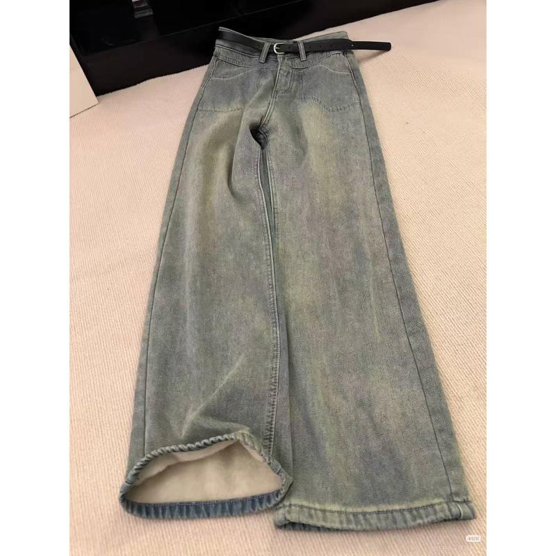 Plus Size High-Waist Winter Denim Jeans for Pear-Shaped Women - Loose, Slimming Straight Leg M
Plus Size High-Waist Winter Denim Jeans for Pear-Shaped Women - Loose, Slimming Straight Leg M