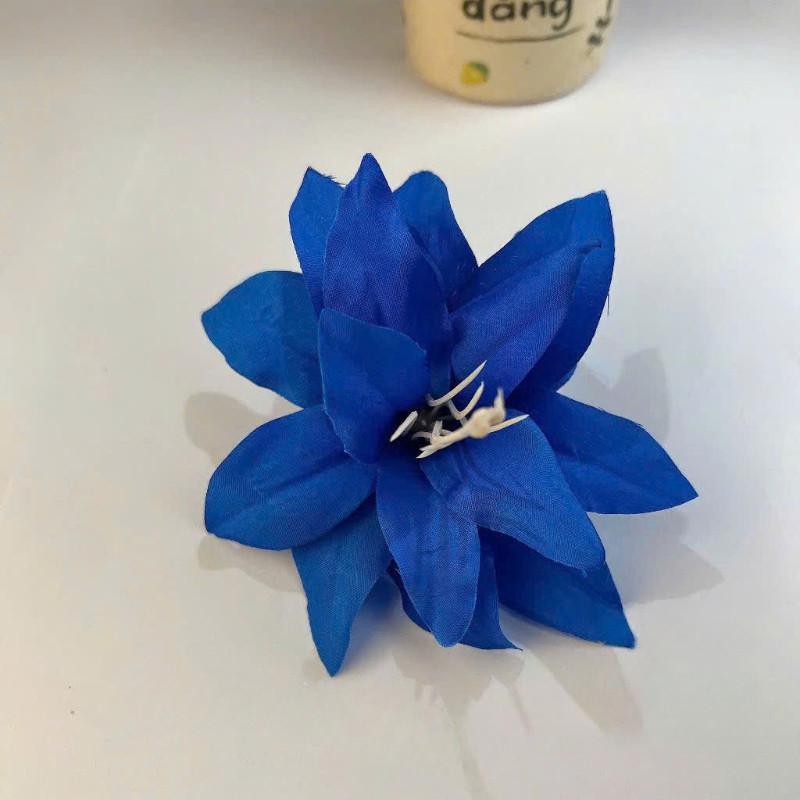 1PC Retro Lily Flower Hairpin Valentine Headwear Girl Aesthetic Side Clip Hair Accessories Artificial Floral Hair Clip Festival Gift темно-синий
1PC Retro Lily Flower Hairpin Valentine Headwear Girl Aesthetic Side Clip Hair Accessories Artificial Floral Hair Clip Festival Gift темно-синий
