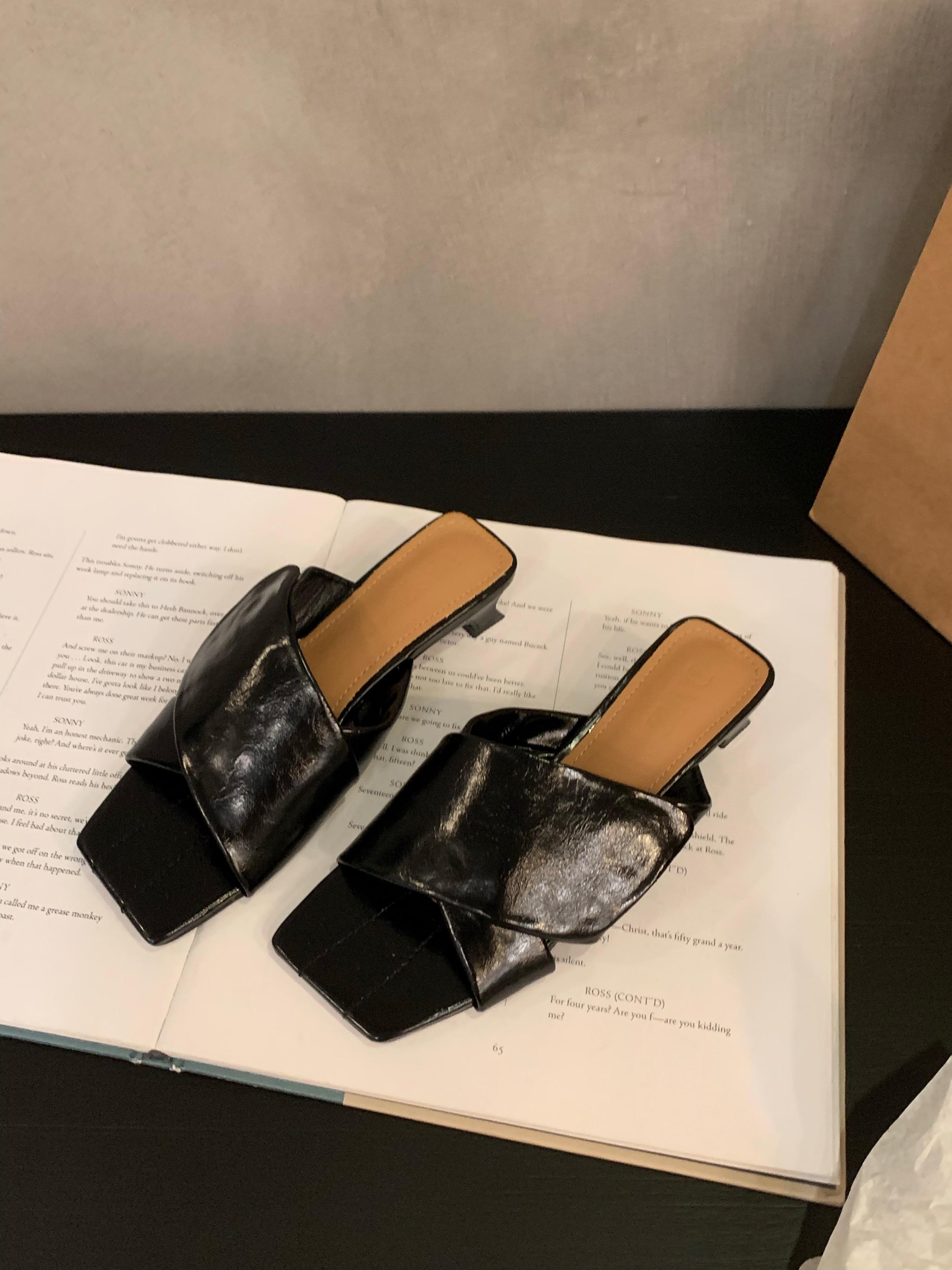 Мода Bailamos Женские тапочки Тонкий средний каблук Тапочки Квадратный носок Крутые женские уличные тапочки Пляжные сандалии Mujer 39 чёрный
Мода Bailamos Женские тапочки Тонкий средний каблук Тапочки Квадратный носок Крутые женские уличные тапочки Пляжные сандалии Mujer 39 чёрный