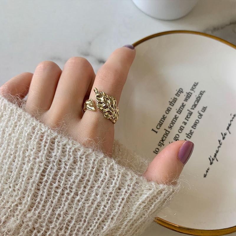 925 Korean Stunning Sterling Silver Geometric Feather Ring For Women Fashionable
925 Korean Stunning Sterling Silver Geometric Feather Ring For Women Fashionable