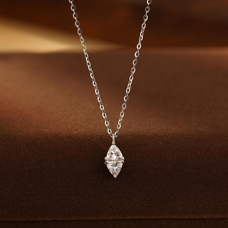 925 Sterling Silver Simple Water Drop Zircon Pendant Necklace for Women High Quality Exquisite Wedding Jewelry Accessories 45cm срібний
925 Sterling Silver Simple Water Drop Zircon Pendant Necklace for Women High Quality Exquisite Wedding Jewelry Accessories 45cm срібний