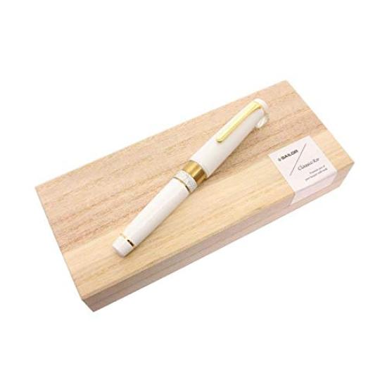 SAILOR Fountain Pen Classic Ko Makie Bunbo Fountain Pen Mist Mist Medium Fine Font білий
SAILOR Fountain Pen Classic Ko Makie Bunbo Fountain Pen Mist Mist Medium Fine Font білий