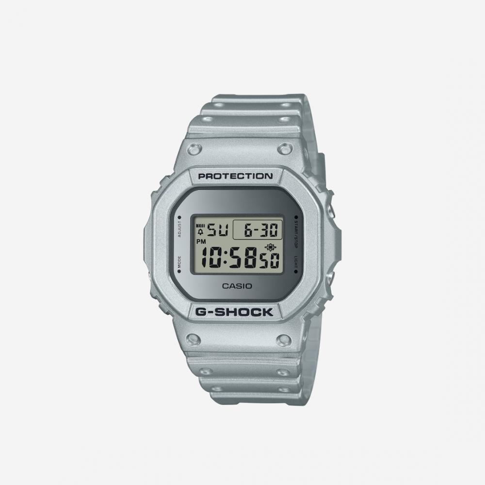 Casio G Shock DW 5600FF 8
Casio G Shock DW 5600FF 8