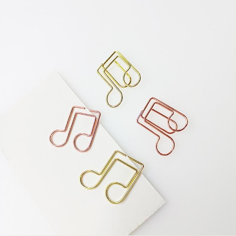 Rose Gold Musical Notes Paperclips – Creative Music Symbols, Cartoon Design 25x25x1.0 mm золотий
Rose Gold Musical Notes Paperclips – Creative Music Symbols, Cartoon Design 25x25x1.0 mm золотий