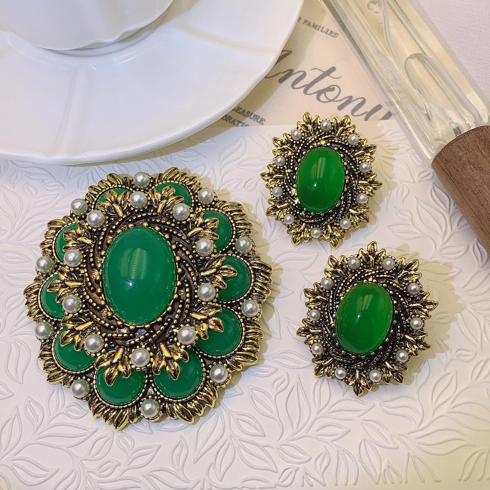 Women Men Retro Vintage Emerald Pearl Round Brocohes Accessories Classic Elegant Lady Heavy Industry Crystal Suit Dress Pins
Women Men Retro Vintage Emerald Pearl Round Brocohes Accessories Classic Elegant Lady Heavy Industry Crystal Suit Dress Pins
