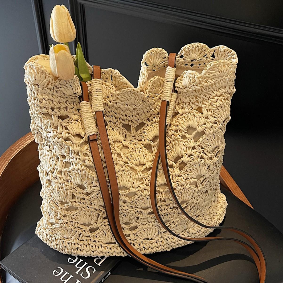 New Crochet Shoulder Woven Bag Women s Hand Straw Bag Seaside Vacation Beach Bag Summer Beach Vacation Single Shoulder Bag бежевий
New Crochet Shoulder Woven Bag Women s Hand Straw Bag Seaside Vacation Beach Bag Summer Beach Vacation Single Shoulder Bag бежевий