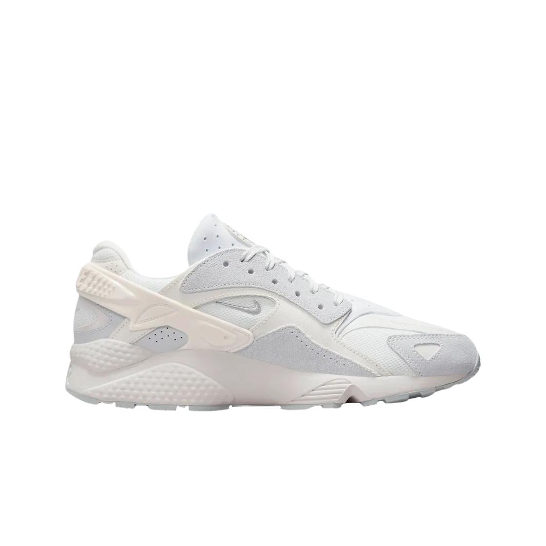 Мужские кроссовки Nike Air Huarache Runner Summit White Metallic Silver DZ3306-100
Мужские кроссовки Nike Air Huarache Runner Summit White Metallic Silver DZ3306-100