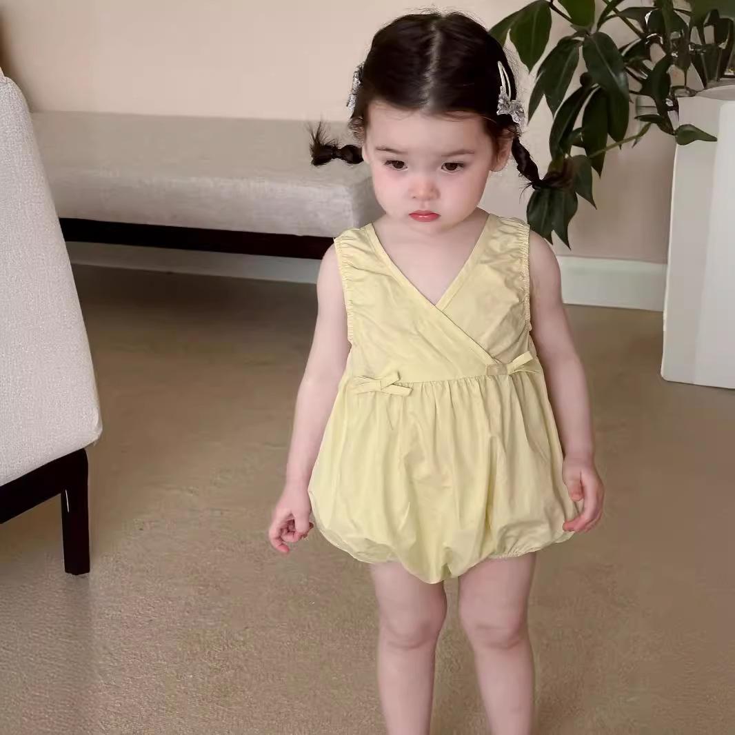 A.a Summer Infant & Toddler Yellow Romper with Bow Tie for Casual Outdoor Crawling 90 cm
A.a Summer Infant & Toddler Yellow Romper with Bow Tie for Casual Outdoor Crawling 90 cm