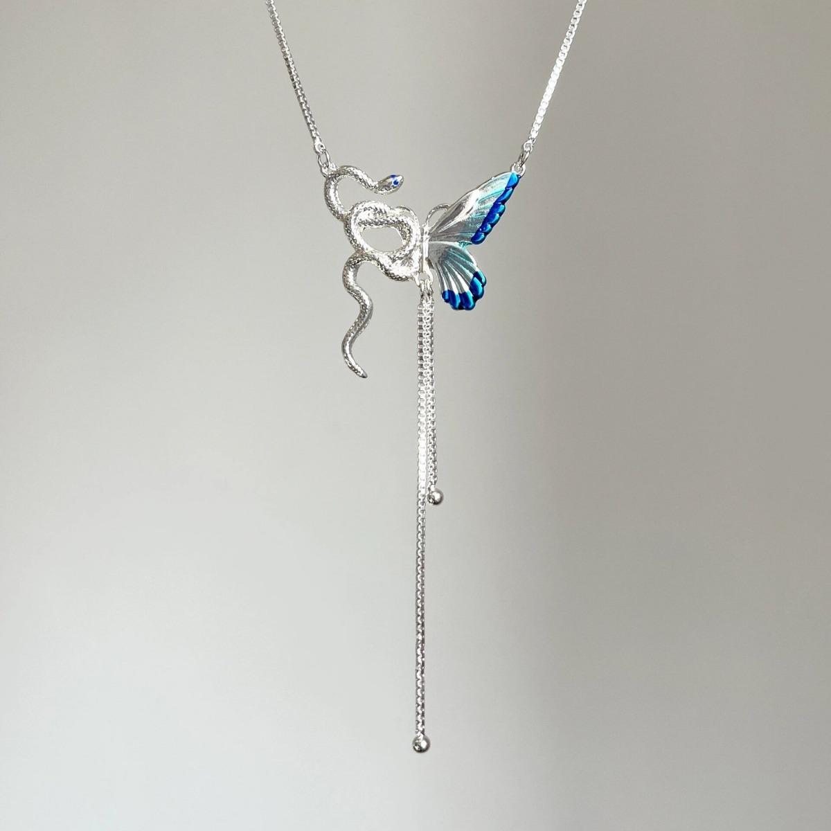 Fashion Unique Design Snake Butterfly Pendant Necklaces for Women Punk Tassels Choker Necklace Cosplaying Jewelry Accessorie
Fashion Unique Design Snake Butterfly Pendant Necklaces for Women Punk Tassels Choker Necklace Cosplaying Jewelry Accessorie