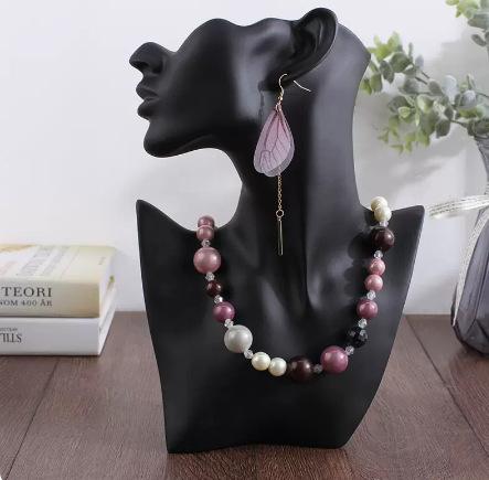 Half Face Head Mold Half Face Abstract Jewelry Head Mold Necklace Model High-end Shooting Display Props Jewelry
Half Face Head Mold Half Face Abstract Jewelry Head Mold Necklace Model High-end Shooting Display Props Jewelry