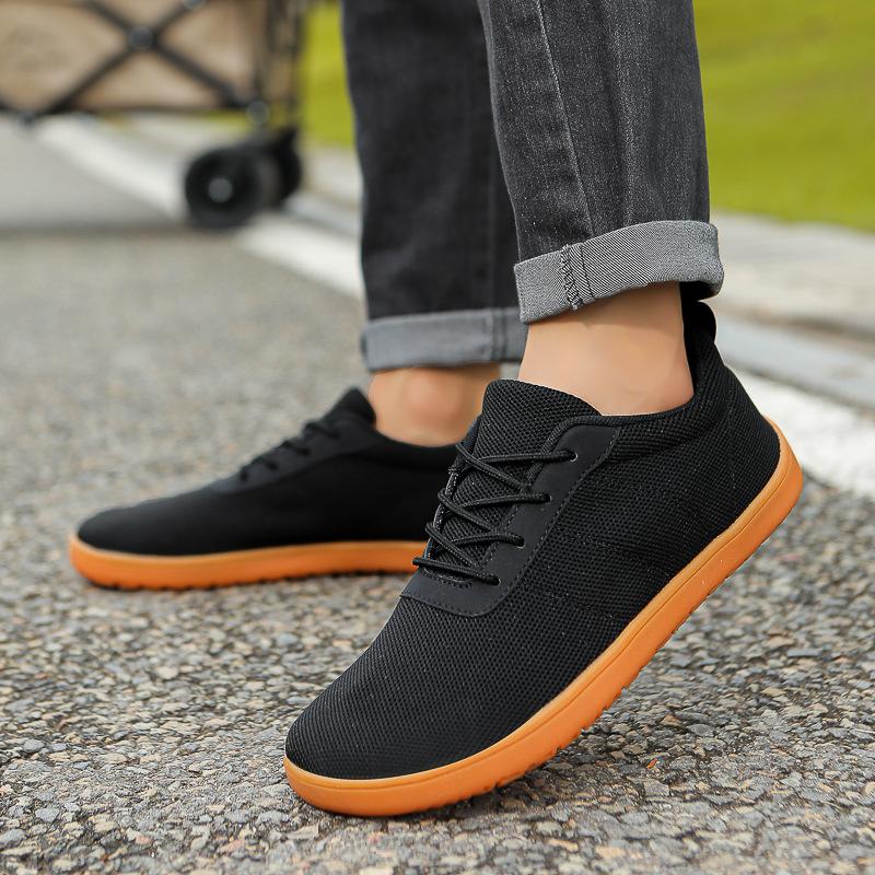 Men s and women s wide last shoes comfortable walking shoes wide head shoes breathable soft sole couple fly knitting sports running hiking shoes 37 чорний
Men s and women s wide last shoes comfortable walking shoes wide head shoes breathable soft sole couple fly knitting sports running hiking shoes 37 чорний