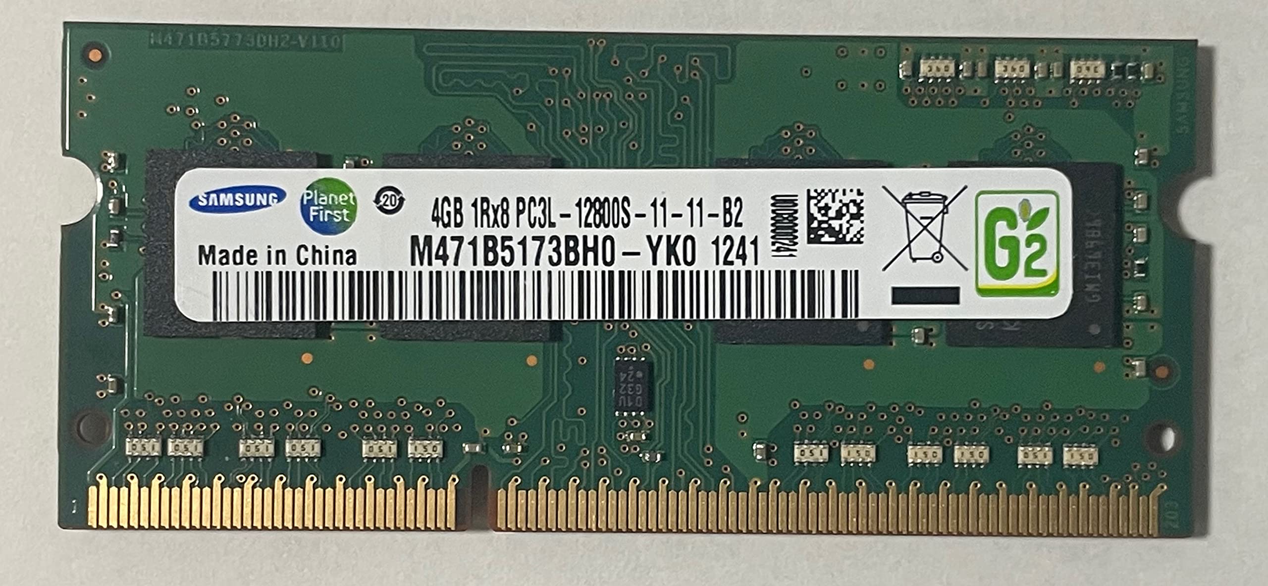 Оригінальна пам ять для ноутбука Samsung 4 ГБ DDR3L, сумісна модель з напругою PC3-12800(DDR3-1600) SO-DIMM (Сумісність 1,35 В і 1,5 В)
Оригінальна пам ять для ноутбука Samsung 4 ГБ DDR3L, сумісна модель з напругою PC3-12800(DDR3-1600) SO-DIMM (Сумісність 1,35 В і 1,5 В)
