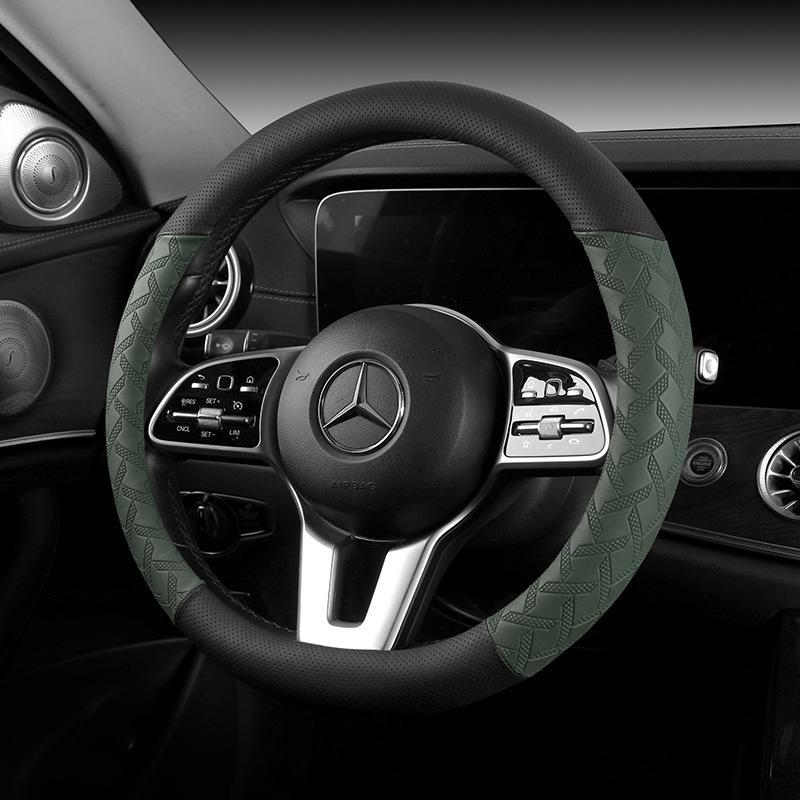 Универсальный чехол на руль спортивного автомобиля: Нескользящая, дышащая, износостойкая кожа для всех сезонов. Идеально подходит для мальчиков.
Универсальный чехол на руль спортивного автомобиля: Нескользящая, дышащая, износостойкая кожа для всех сезонов. Идеально подходит для мальчиков.