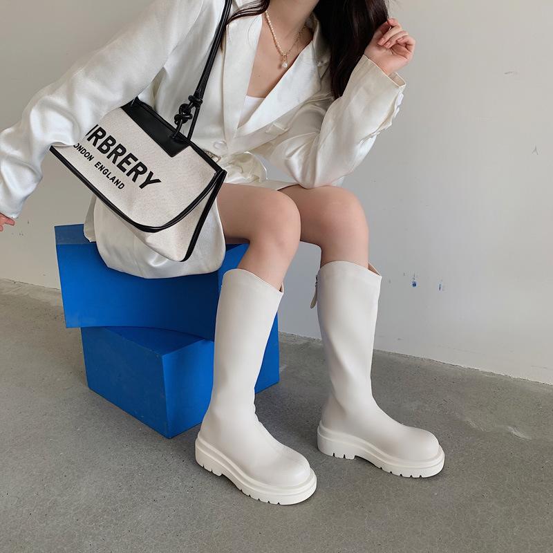 Thick-soled Martin boots women s autumn and winter but knee boots round head tall tube versatile rear zipper thin boots 35 чорний
Thick-soled Martin boots women s autumn and winter but knee boots round head tall tube versatile rear zipper thin boots 35 чорний