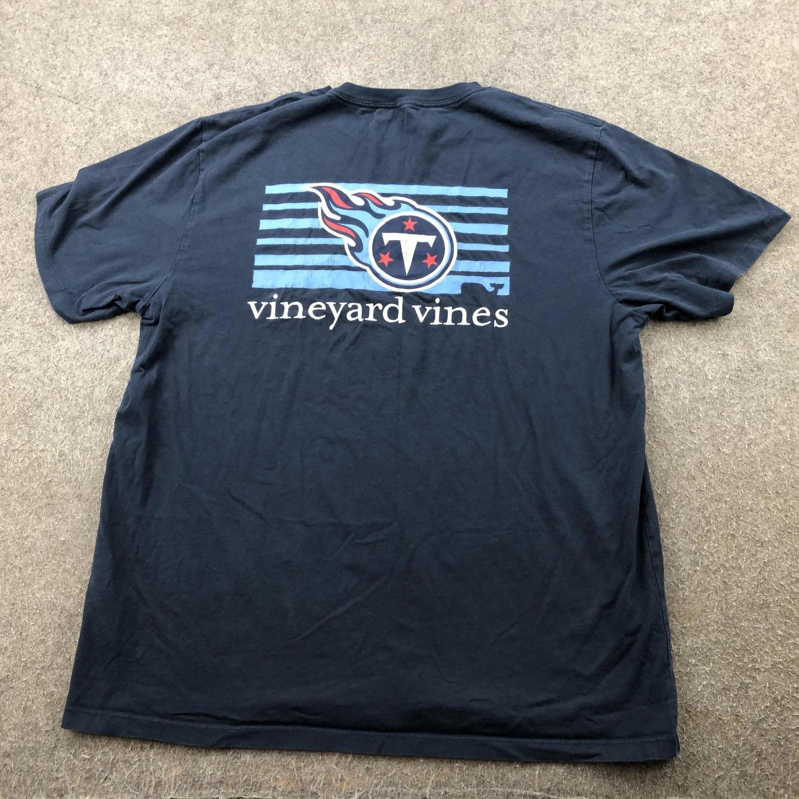Tennessee Titans Shirt Mens Large Navy NFL Football Vineyard Vines Casual S
Tennessee Titans Shirt Mens Large Navy NFL Football Vineyard Vines Casual S