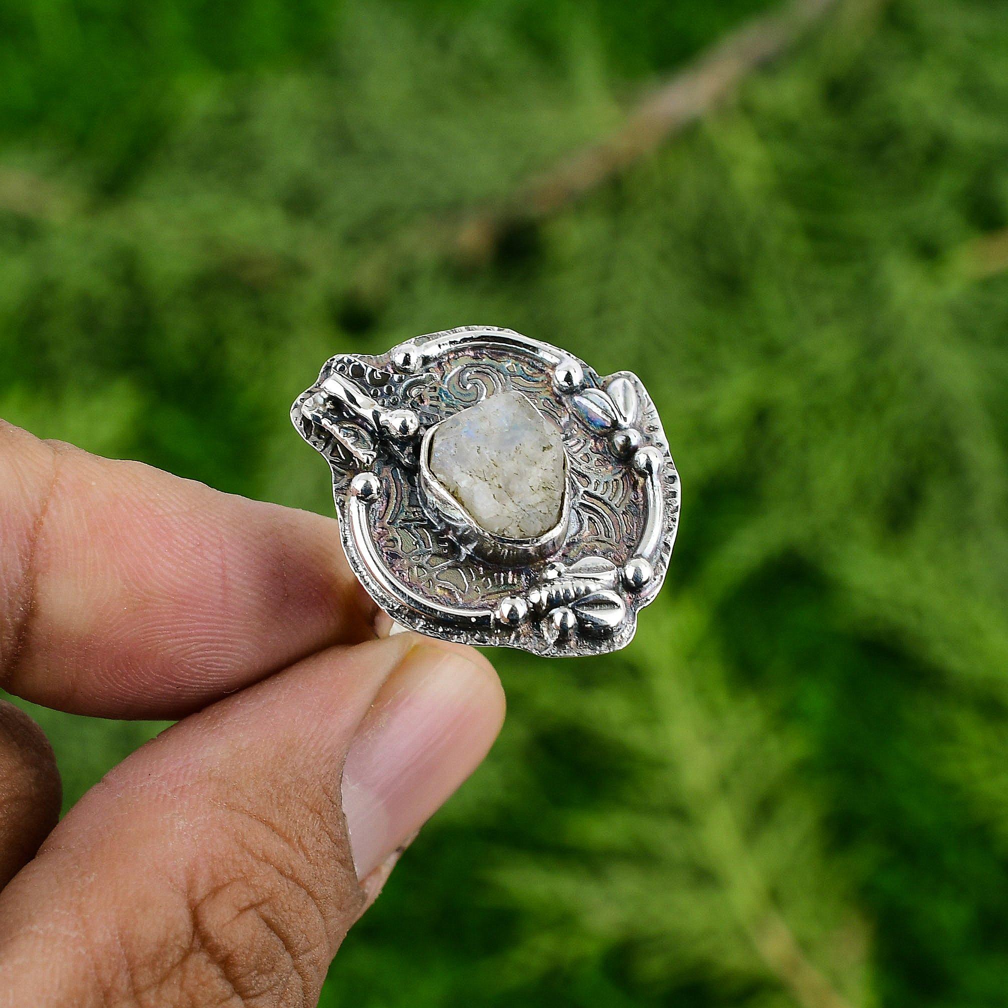 Натуральный Радужный Лунный Камень Необработанный Штабелируемый Регулируемый Перстень Серебро 925 пробы Adjustable
Натуральный Радужный Лунный Камень Необработанный Штабелируемый Регулируемый Перстень Серебро 925 пробы Adjustable