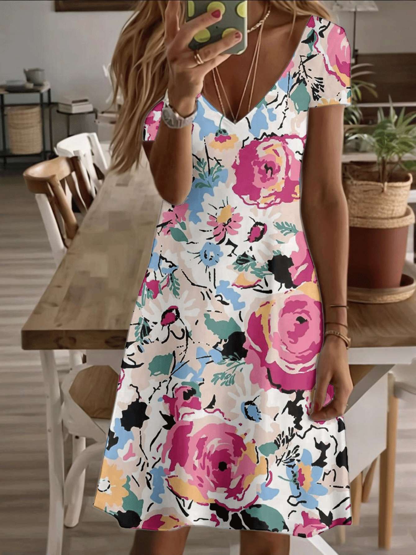 Vneck shortsleeve midi dress floral ladies dress rose blossom print pattern 3D premium printing durable fabric casual and fashionable summer outfi M дубильная кора
Vneck shortsleeve midi dress floral ladies dress rose blossom print pattern 3D premium printing durable fabric casual and fashionable summer outfi M дубильная кора