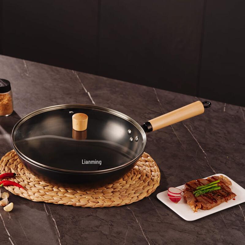LIAN Multi-Purpose Cast Iron Wok
LIAN Multi-Purpose Cast Iron Wok