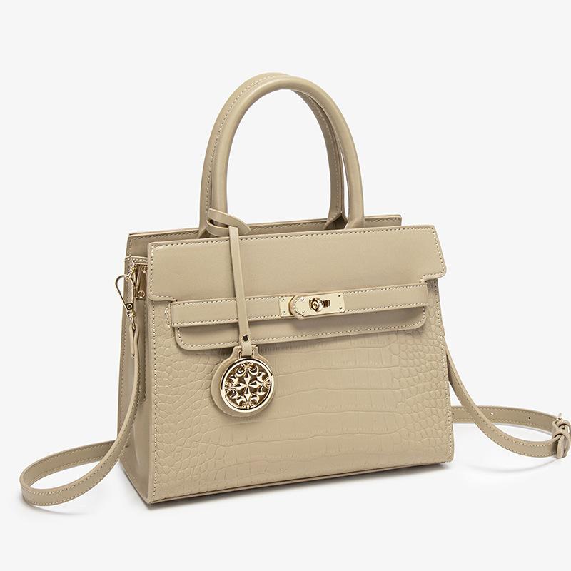 Mother S Day Gift Bag For Mother, Atmospheric Women S Medium And Large-Capacity Handbag, Advanced Sense
Mother S Day Gift Bag For Mother, Atmospheric Women S Medium And Large-Capacity Handbag, Advanced Sense