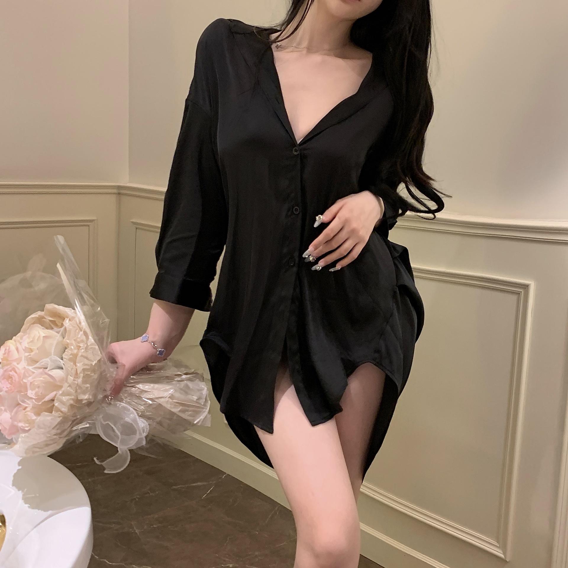 Boyfriend wind shirt sexy pajamas women s summer v-neck ice silk nightgown want pure wind suit new small size【 40-65kg 】
Boyfriend wind shirt sexy pajamas women s summer v-neck ice silk nightgown want pure wind suit new small size【 40-65kg 】