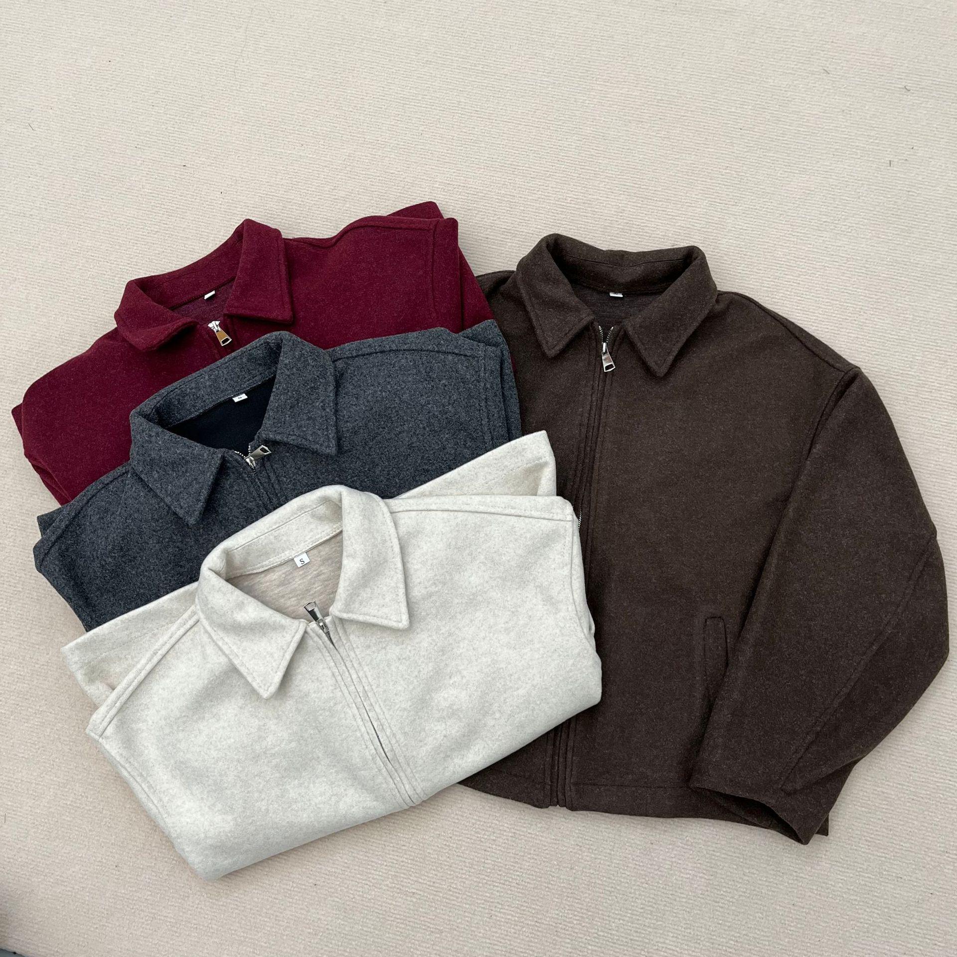 2024 Women s Autumn/Winter Oversized Loose Wool Coat with Turn-Down Collar and Zipper Small
2024 Women s Autumn/Winter Oversized Loose Wool Coat with Turn-Down Collar and Zipper Small