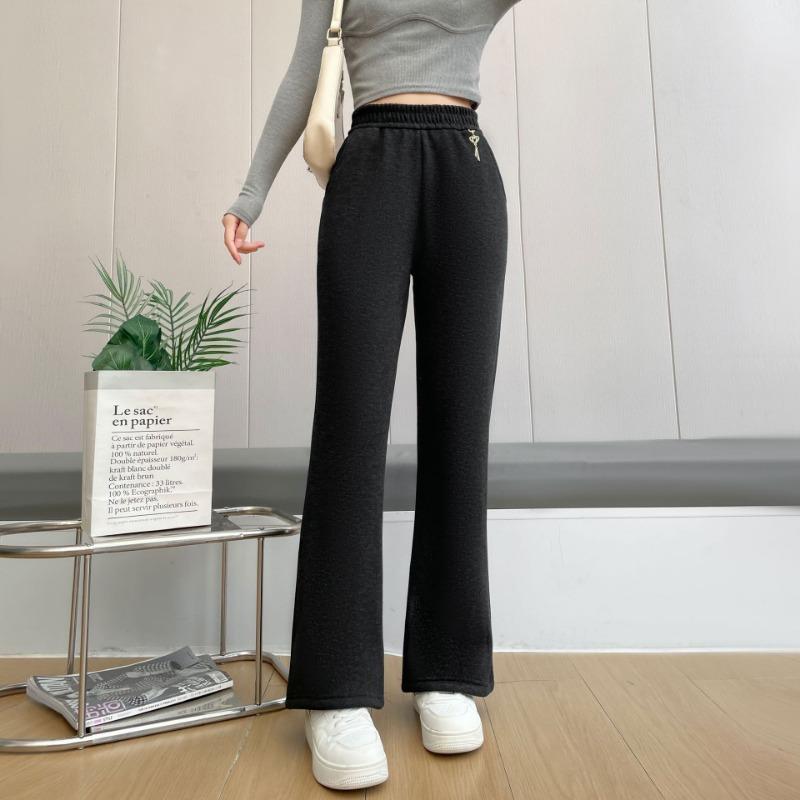 Зимние теплые утолщенные мешковатые прямые брюки женские повседневные эластичные с высокой талией плюс бархатные зимние плюшевые брюки 2XL чёрный
Зимние теплые утолщенные мешковатые прямые брюки женские повседневные эластичные с высокой талией плюс бархатные зимние плюшевые брюки 2XL чёрный