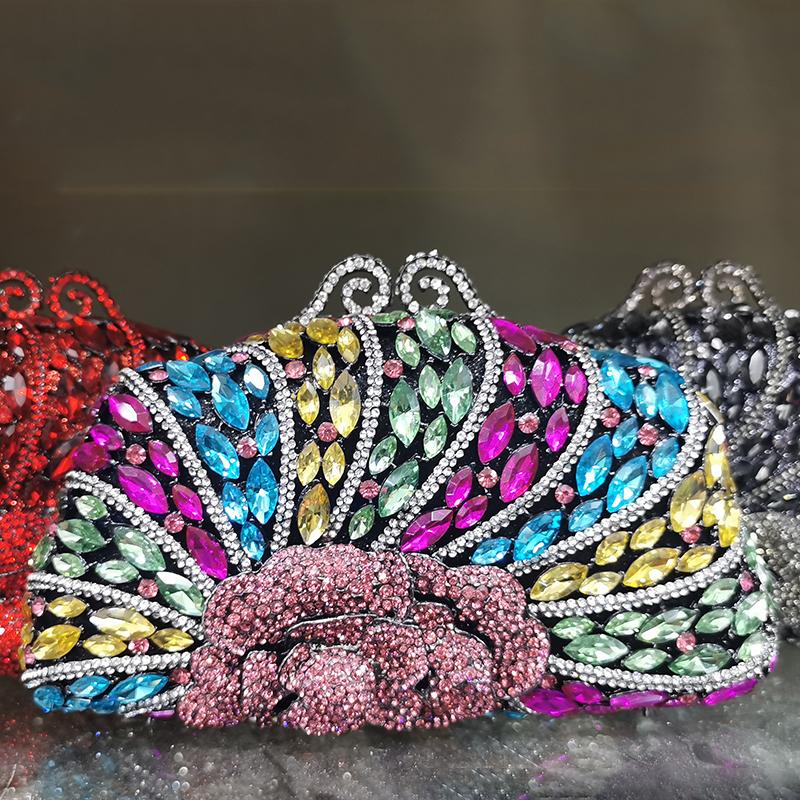 Green Crystals Evening Clutch Purse WHTUOHENG Diamond Gold Handbags Luxury Girls Diamond Wedding Lady Party Prom Wallet Clutches 19cmX10cmX6cm
Green Crystals Evening Clutch Purse WHTUOHENG Diamond Gold Handbags Luxury Girls Diamond Wedding Lady Party Prom Wallet Clutches 19cmX10cmX6cm