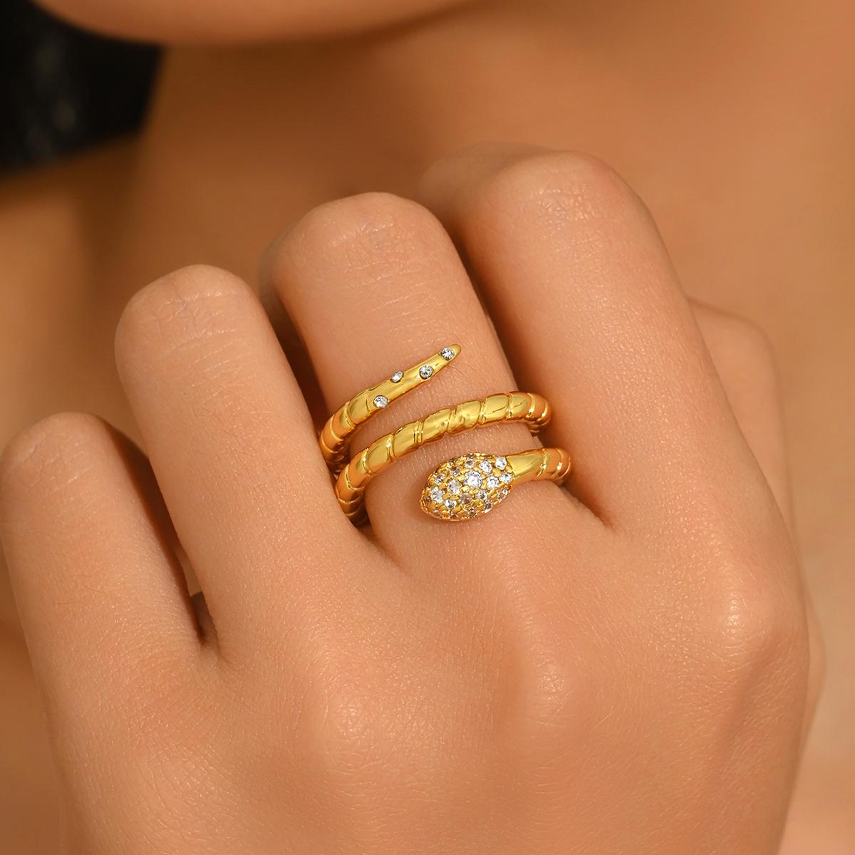 Vintage Gold Color Snake Wrap Ring Sparkling CZ Encrusted Serpent Band Edgy Sexy Animal Statement Ring for Women Party Gift
Vintage Gold Color Snake Wrap Ring Sparkling CZ Encrusted Serpent Band Edgy Sexy Animal Statement Ring for Women Party Gift