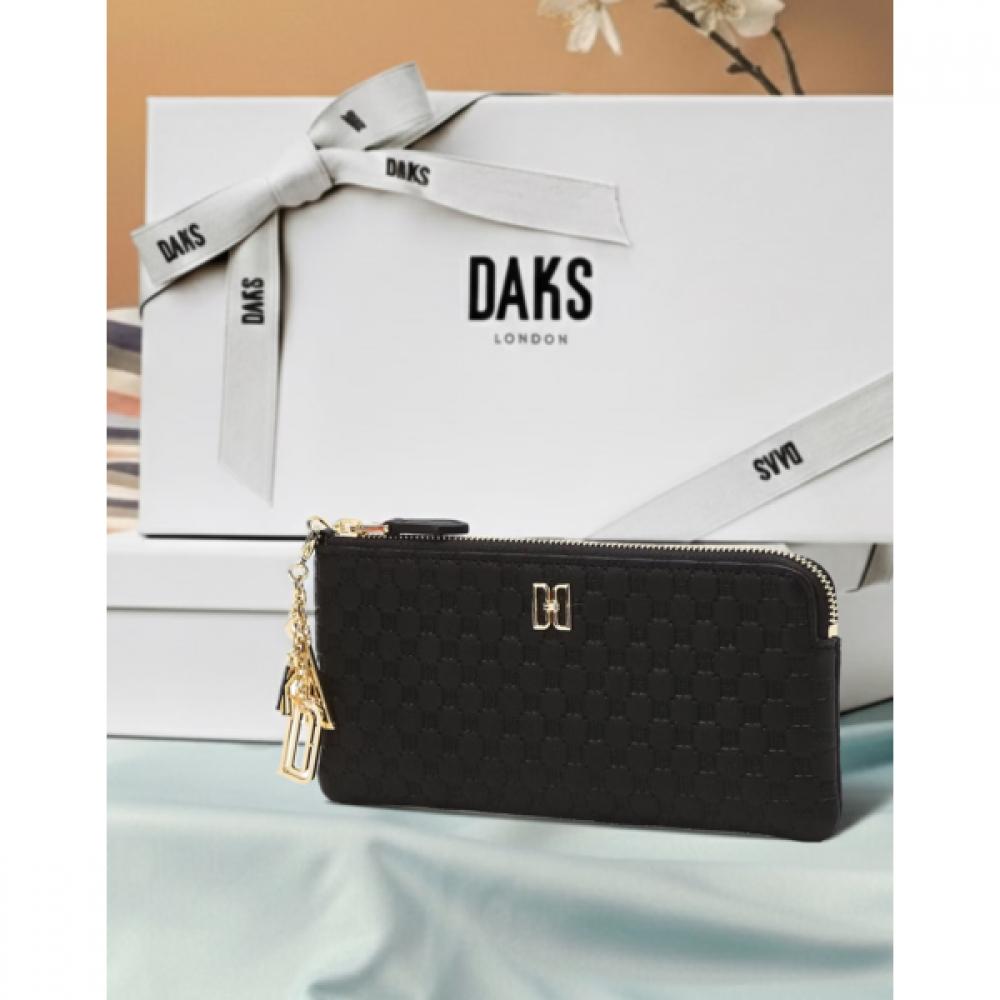 Daks Leather Slim Zip Wallet Black Dd Logo Pattern Dcwa6e518bk Single option
Daks Leather Slim Zip Wallet Black Dd Logo Pattern Dcwa6e518bk Single option