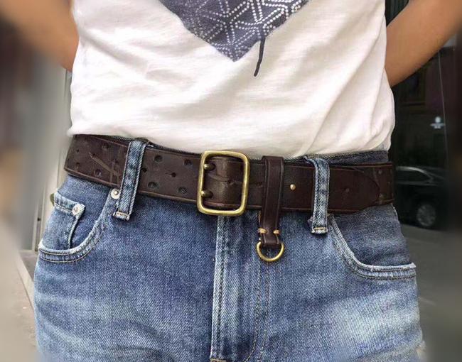 Double-pin Copper Buckle Men s Luxury Fashion Belt Retro First Layer Pure Cowhide Jeans with Genuine Leather Stylish Men s Belts L кавовий
Double-pin Copper Buckle Men s Luxury Fashion Belt Retro First Layer Pure Cowhide Jeans with Genuine Leather Stylish Men s Belts L кавовий