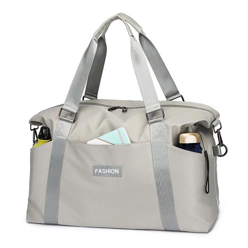 Unisex Large Capacity Lightweight Travel Carry-on Handbag
Unisex Large Capacity Lightweight Travel Carry-on Handbag