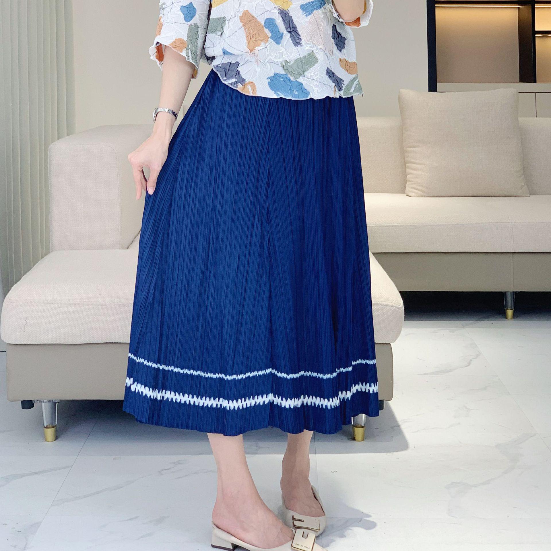 Hepburn Japanese Vintage Three-Piece Pleated A-Line High-Waist Skirt One size (for 90-150 jin)
Hepburn Japanese Vintage Three-Piece Pleated A-Line High-Waist Skirt One size (for 90-150 jin)