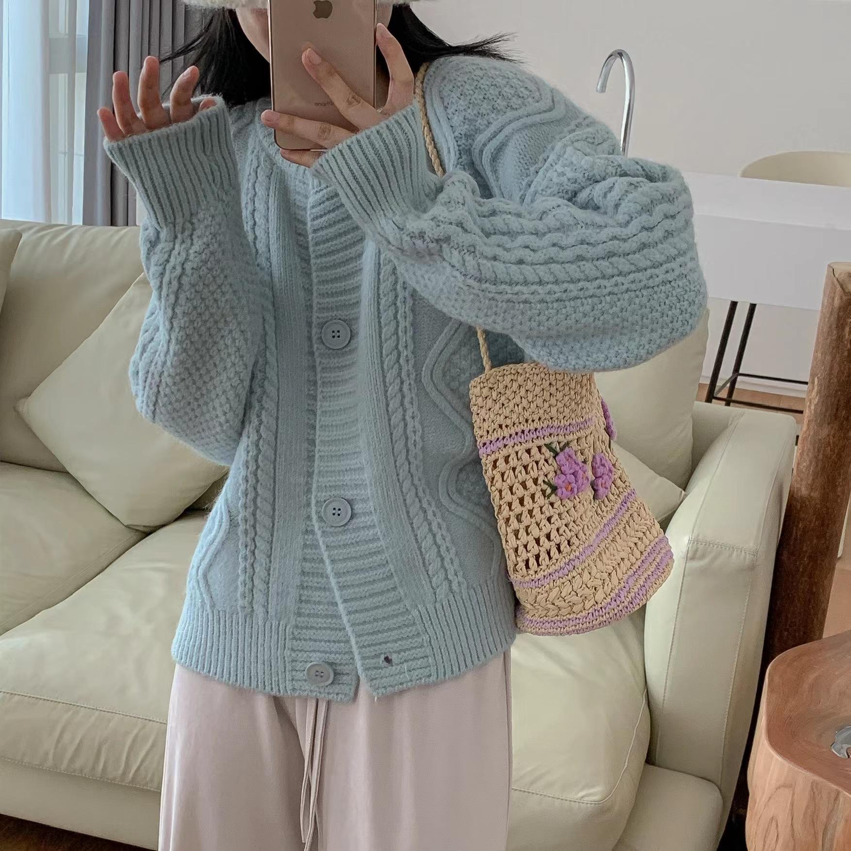 Свитер-кардиган, пальто, женский короткий стиль, однобортный однобортный осенне-зимний утепленный вязаный свитер с ленивым ветром
Свитер-кардиган, пальто, женский короткий стиль, однобортный однобортный осенне-зимний утепленный вязаный свитер с ленивым ветром