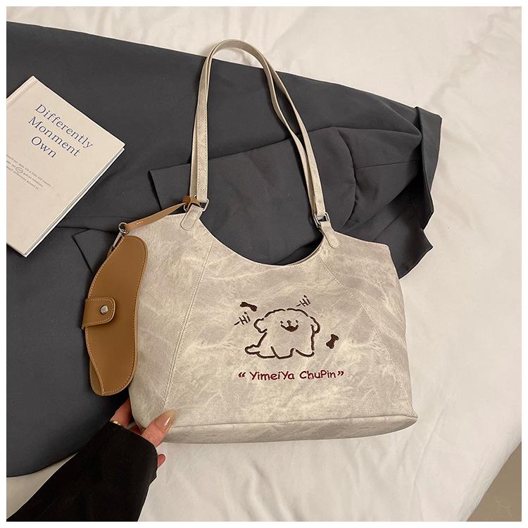 Большая сумка подмышку женская новая весенняя универсальная сумка-тоут большой вместимости сумка на плечо
Большая сумка подмышку женская новая весенняя универсальная сумка-тоут большой вместимости сумка на плечо