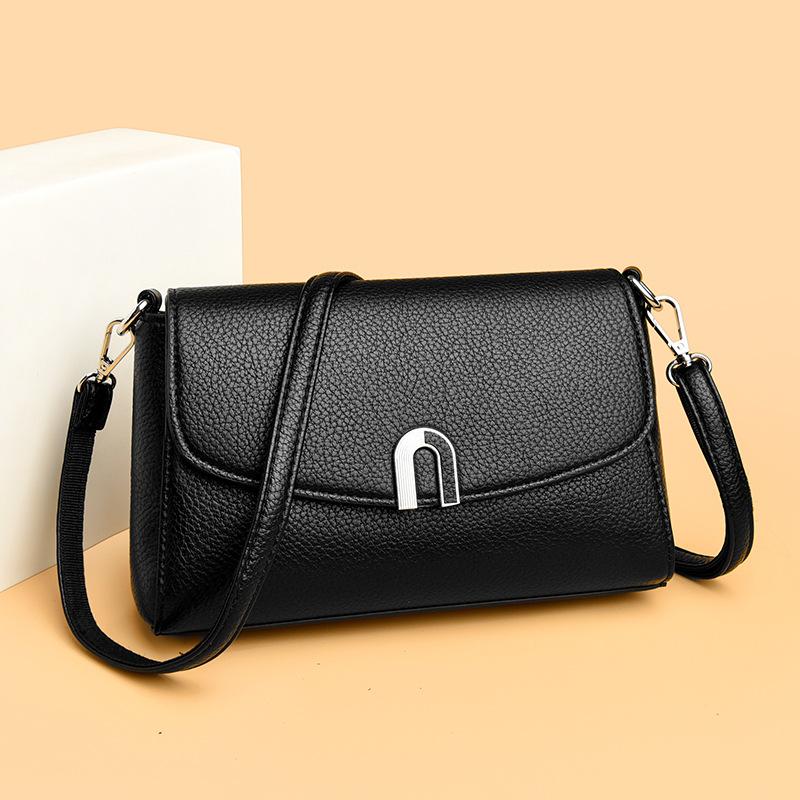 Fashion and popular women s bags, small square bags, new shoulder bags, simple, fashionable and casual large-capacity multi-layer oblique span bags. чёрный
Fashion and popular women s bags, small square bags, new shoulder bags, simple, fashionable and casual large-capacity multi-layer oblique span bags. чёрный