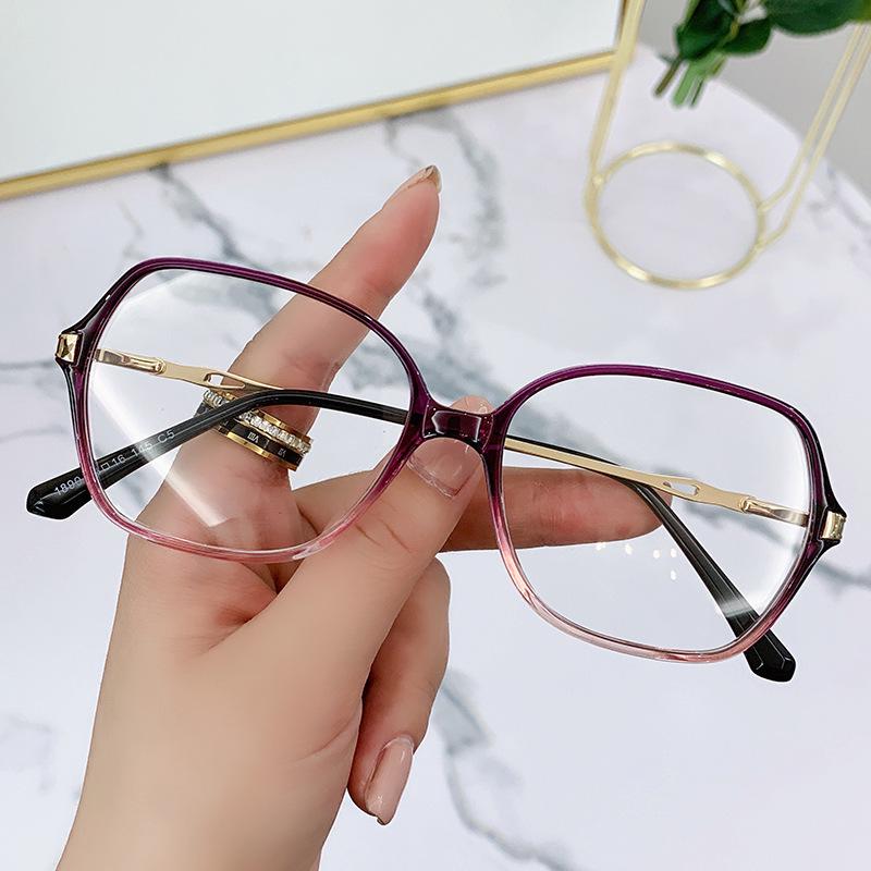 Trendy Gradient Eyeglass Frames for Women: Stylish 1.56 Anti-Blue Light Prescription & Reading Glasses
Trendy Gradient Eyeglass Frames for Women: Stylish 1.56 Anti-Blue Light Prescription & Reading Glasses