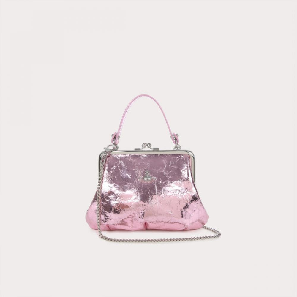 Сумка через плече Vivienne Westwood з металізованим зморшкуватим каркасом light pink
Сумка через плече Vivienne Westwood з металізованим зморшкуватим каркасом light pink