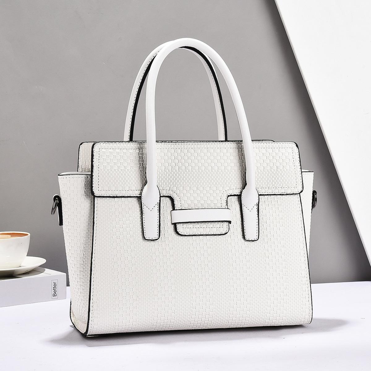 Latest High Look Level Patchwork Handbag Canvas Weave Texture Quality Shoulder Bag with Macaron Crossbody Bag Women .
Latest High Look Level Patchwork Handbag Canvas Weave Texture Quality Shoulder Bag with Macaron Crossbody Bag Women .