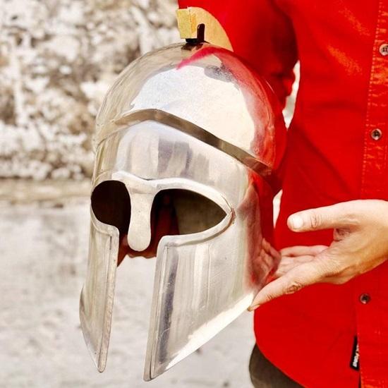 Шлем греческого воина Древний, носимый дизайн для косплея, LARP, костюм на Хэллоуин Лучший подарок для него
Шлем греческого воина Древний, носимый дизайн для косплея, LARP, костюм на Хэллоуин Лучший подарок для него